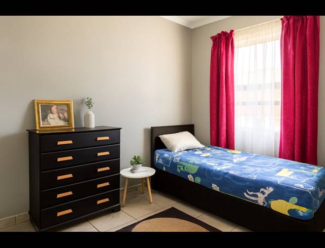 2 bed property to rent in HEUWELOORD